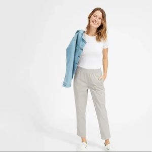 Everlane The Easy Chino Stone Size 2